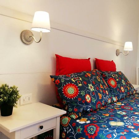 Bed and Breakfast Sleep & Fly Bolonia Exterior foto