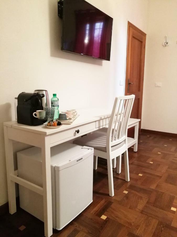 Bed and Breakfast Sleep & Fly Bolonia Exterior foto